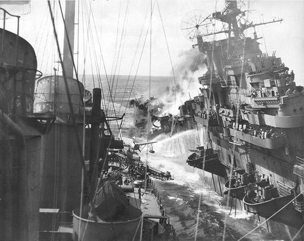http://upload.wikimedia.org/wikipedia/commons/1/14/USS_Franklin_(CV-13)_burning,_19_March_1945,_seen_from_USS_Santa_Fe_(CL-60).jpg