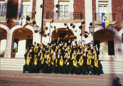 Graduación de Ingenieros Civiles, 2001.